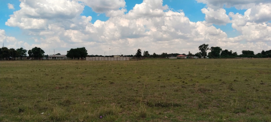 0 Bedroom Property for Sale in Boltonwold Gauteng