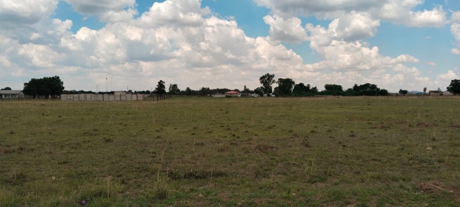 0 Bedroom Property for Sale in Boltonwold Gauteng