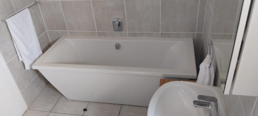 1 Bedroom Property for Sale in Linbro Park Gauteng