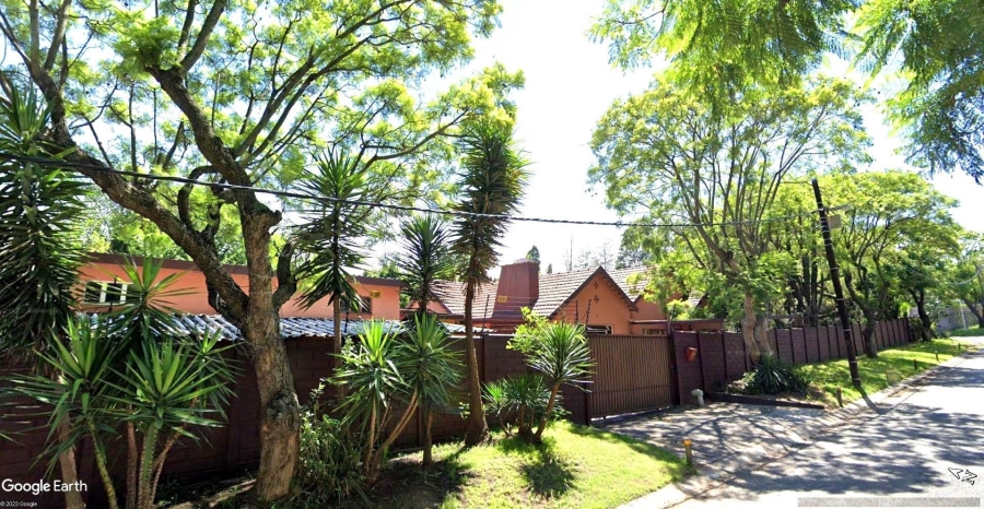 11 Bedroom Property for Sale in Fontainebleau Gauteng