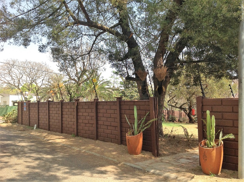 11 Bedroom Property for Sale in Fontainebleau Gauteng