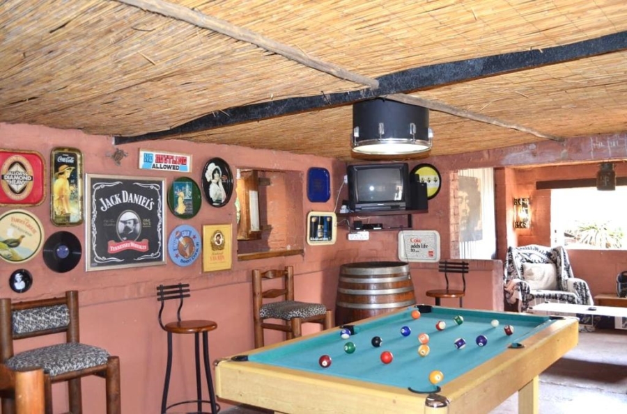 11 Bedroom Property for Sale in Fontainebleau Gauteng