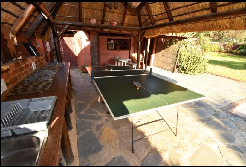11 Bedroom Property for Sale in Fontainebleau Gauteng