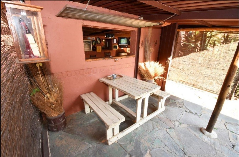 11 Bedroom Property for Sale in Fontainebleau Gauteng