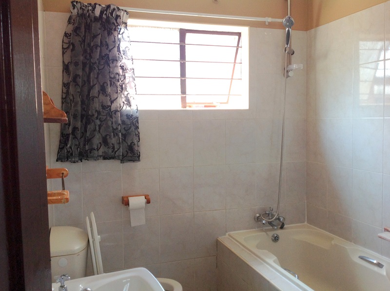 11 Bedroom Property for Sale in Fontainebleau Gauteng
