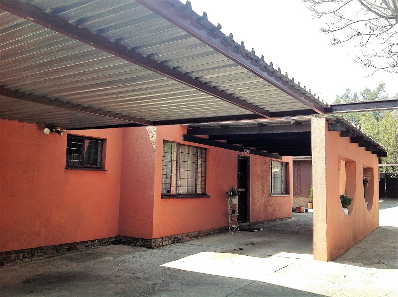 11 Bedroom Property for Sale in Fontainebleau Gauteng