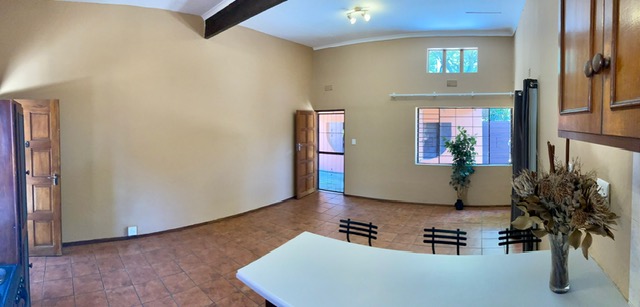 11 Bedroom Property for Sale in Fontainebleau Gauteng