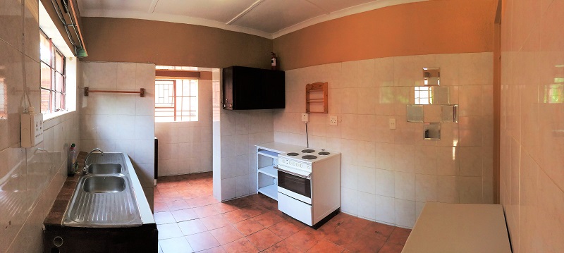 11 Bedroom Property for Sale in Fontainebleau Gauteng