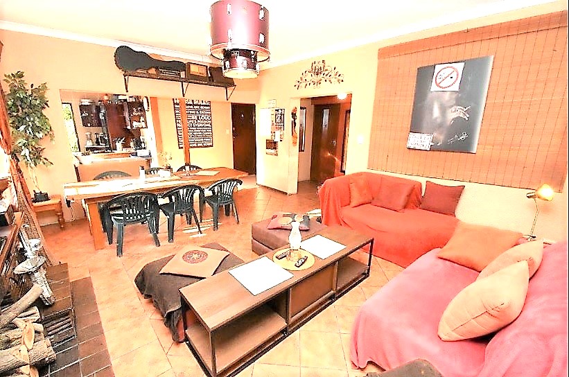 11 Bedroom Property for Sale in Fontainebleau Gauteng