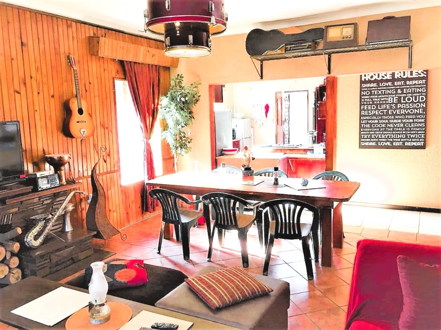 11 Bedroom Property for Sale in Fontainebleau Gauteng