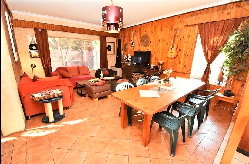 11 Bedroom Property for Sale in Fontainebleau Gauteng