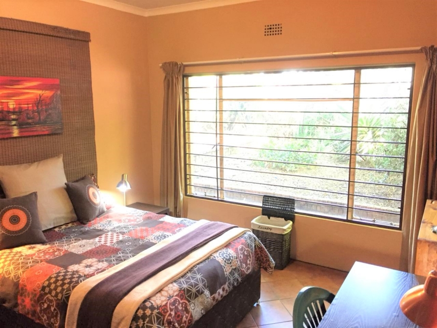 11 Bedroom Property for Sale in Fontainebleau Gauteng