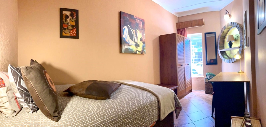 11 Bedroom Property for Sale in Fontainebleau Gauteng