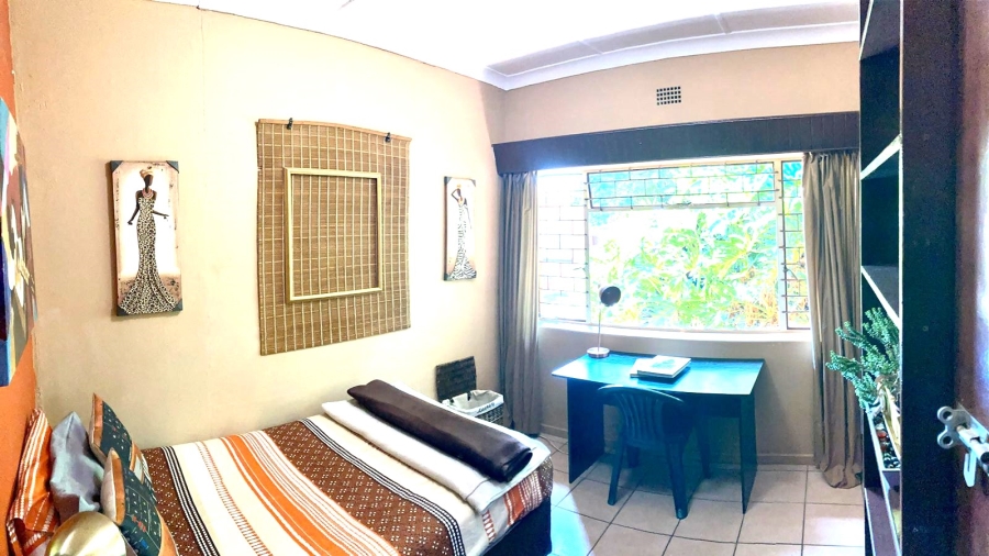 11 Bedroom Property for Sale in Fontainebleau Gauteng