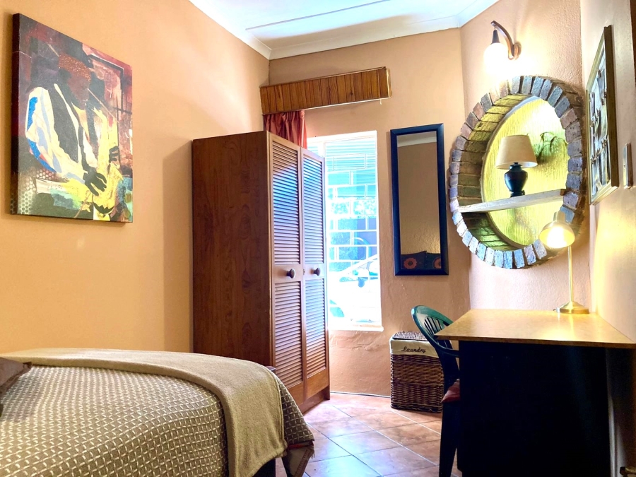 11 Bedroom Property for Sale in Fontainebleau Gauteng