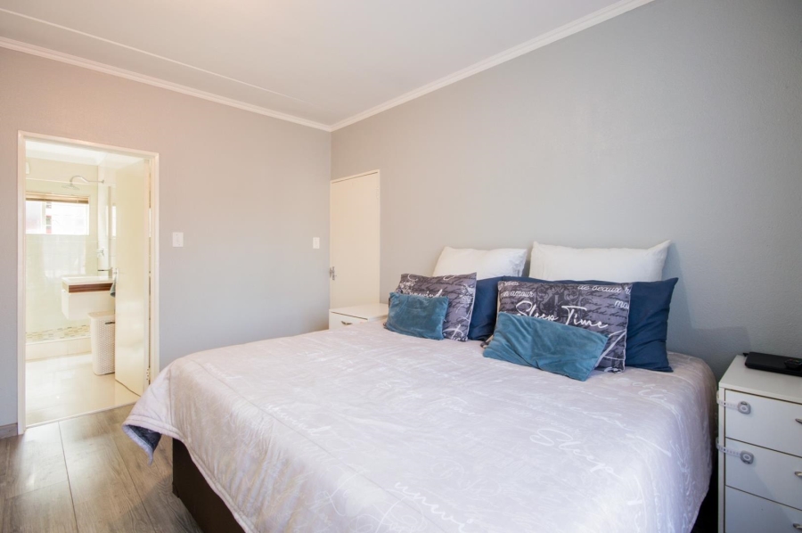 3 Bedroom Property for Sale in Rembrandt Park Gauteng