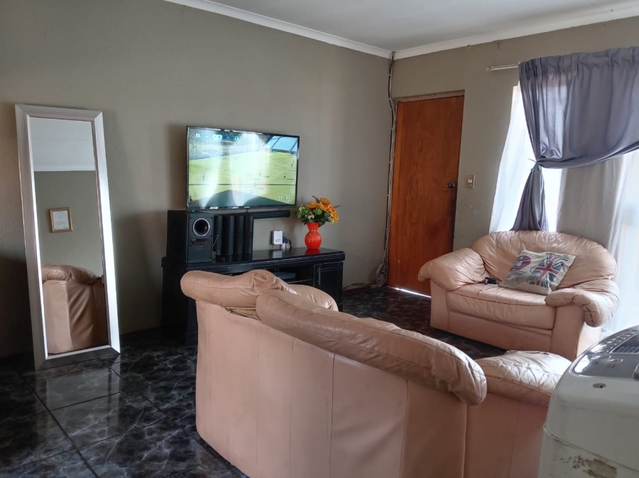 2 Bedroom Property for Sale in Norkem Park Gauteng