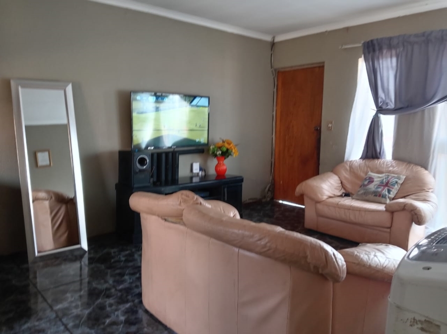 2 Bedroom Property for Sale in Norkem Park Gauteng