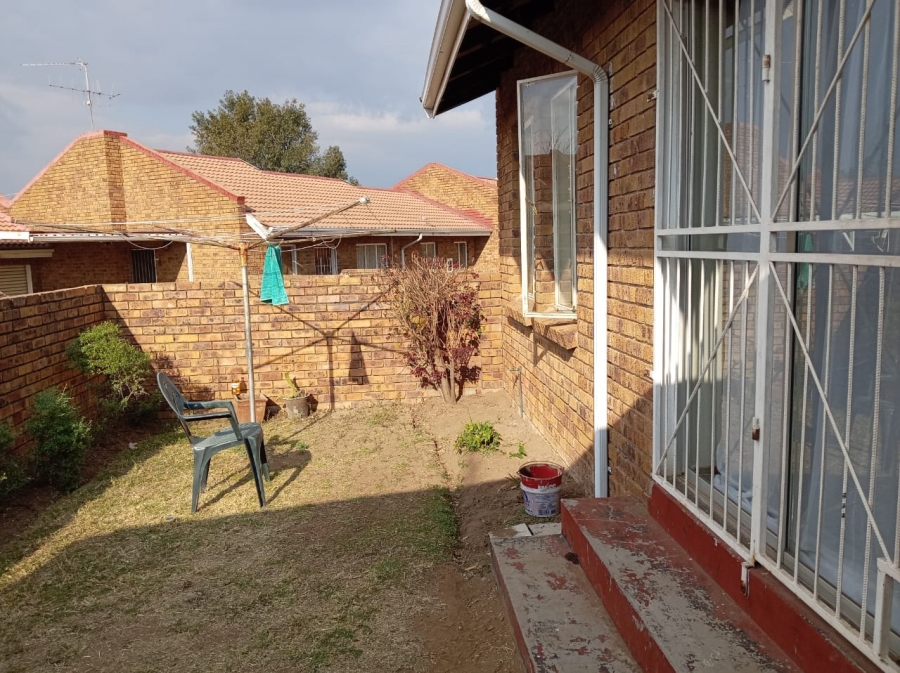2 Bedroom Property for Sale in Norkem Park Gauteng