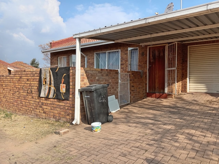 2 Bedroom Property for Sale in Norkem Park Gauteng