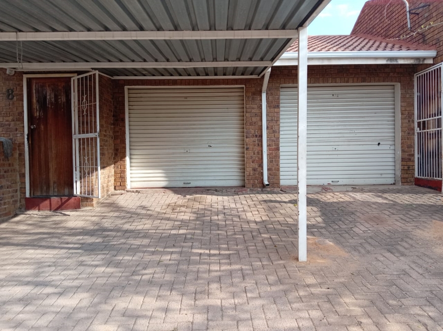 2 Bedroom Property for Sale in Norkem Park Gauteng