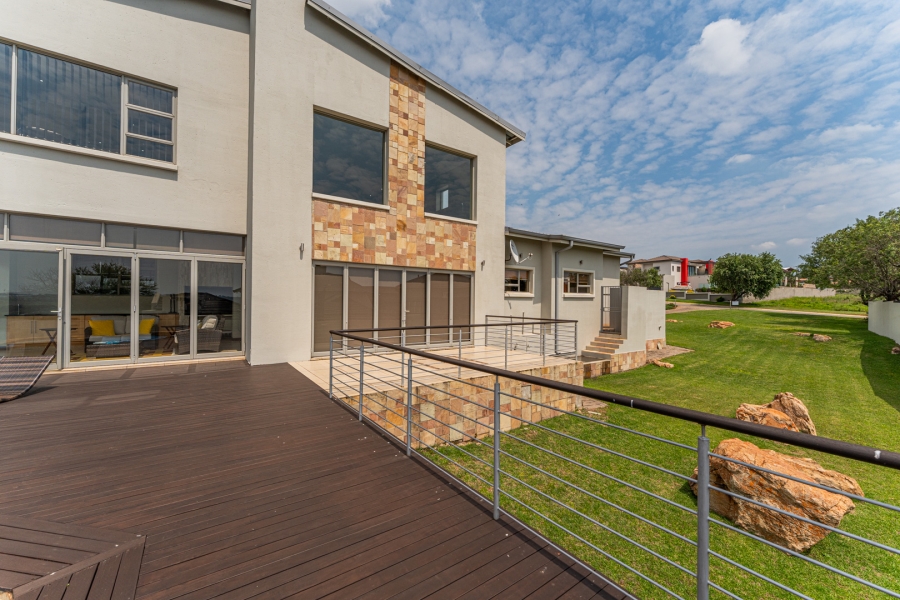 5 Bedroom Property for Sale in Aquavista Mountain Estate Gauteng