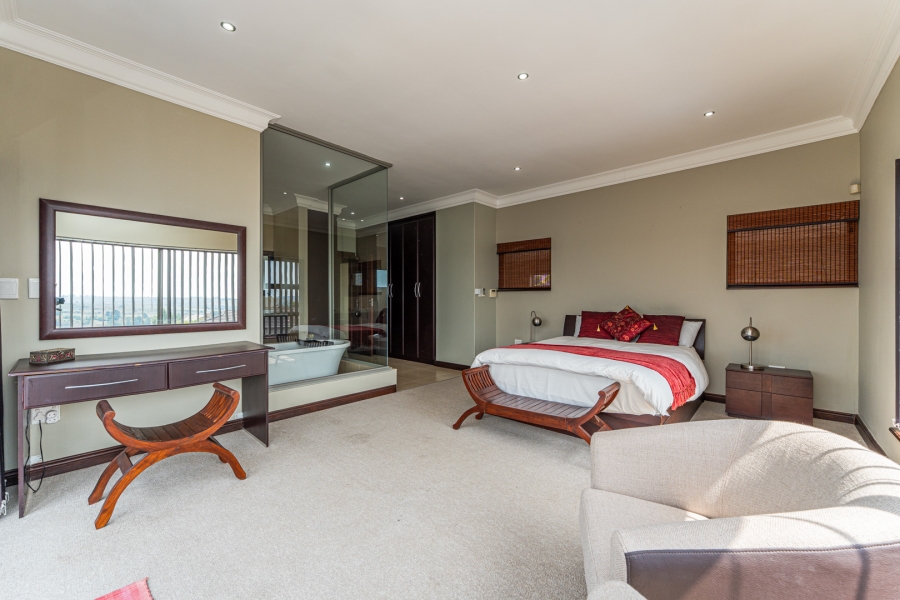5 Bedroom Property for Sale in Aquavista Mountain Estate Gauteng