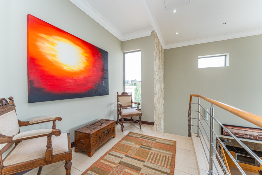 5 Bedroom Property for Sale in Aquavista Mountain Estate Gauteng