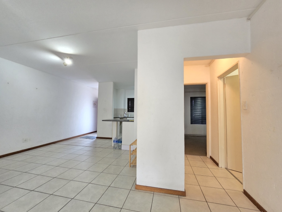 To Let 2 Bedroom Property for Rent in Edenburg Gauteng