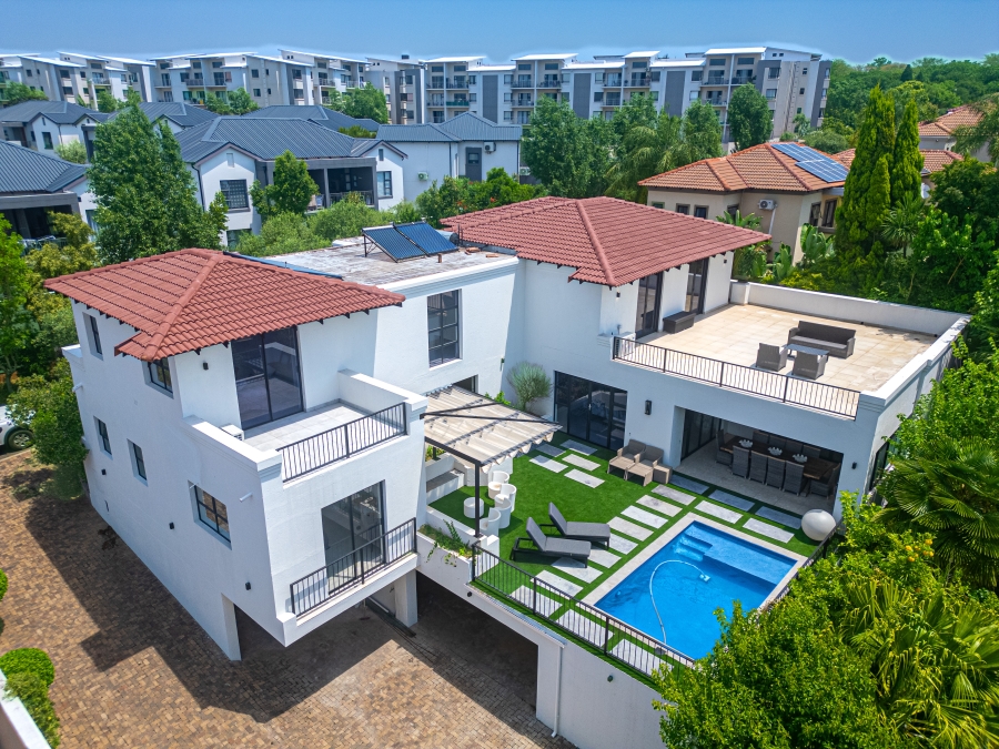 5 Bedroom Property for Sale in Dainfern Golf Estate Gauteng