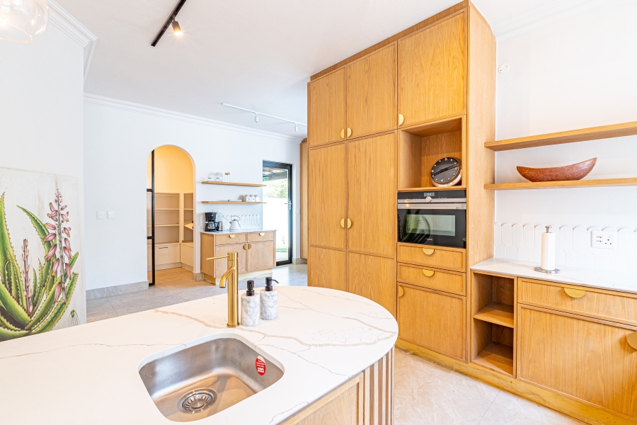 5 Bedroom Property for Sale in Dainfern Golf Estate Gauteng