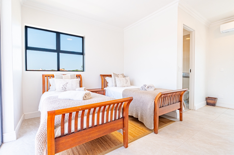 5 Bedroom Property for Sale in Dainfern Golf Estate Gauteng