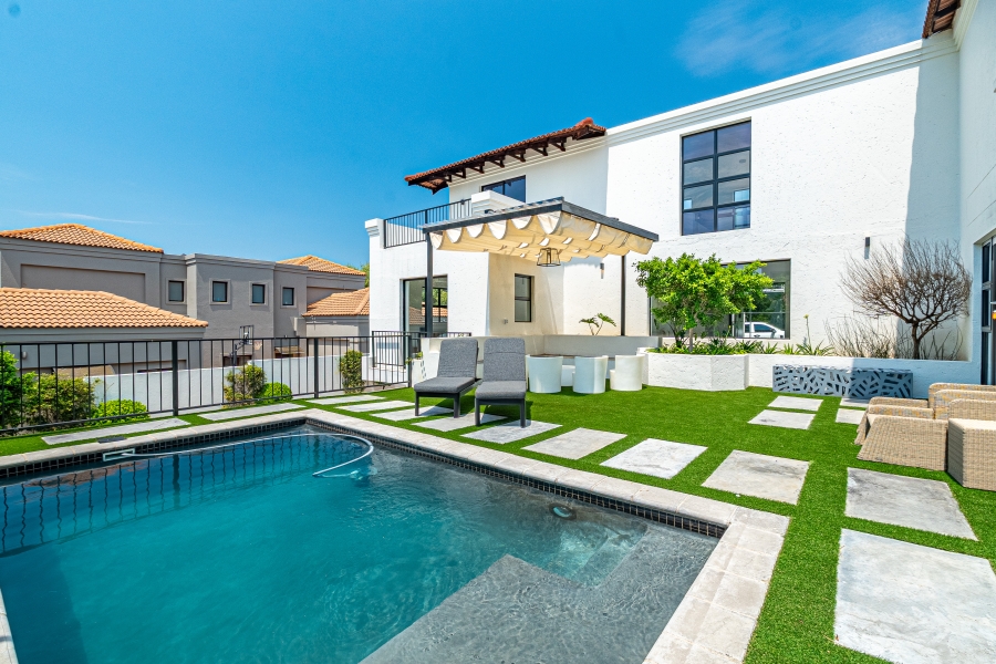 5 Bedroom Property for Sale in Dainfern Golf Estate Gauteng