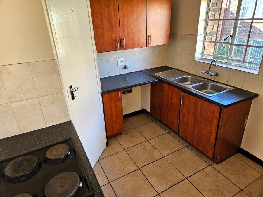 To Let 2 Bedroom Property for Rent in The Reeds Gauteng