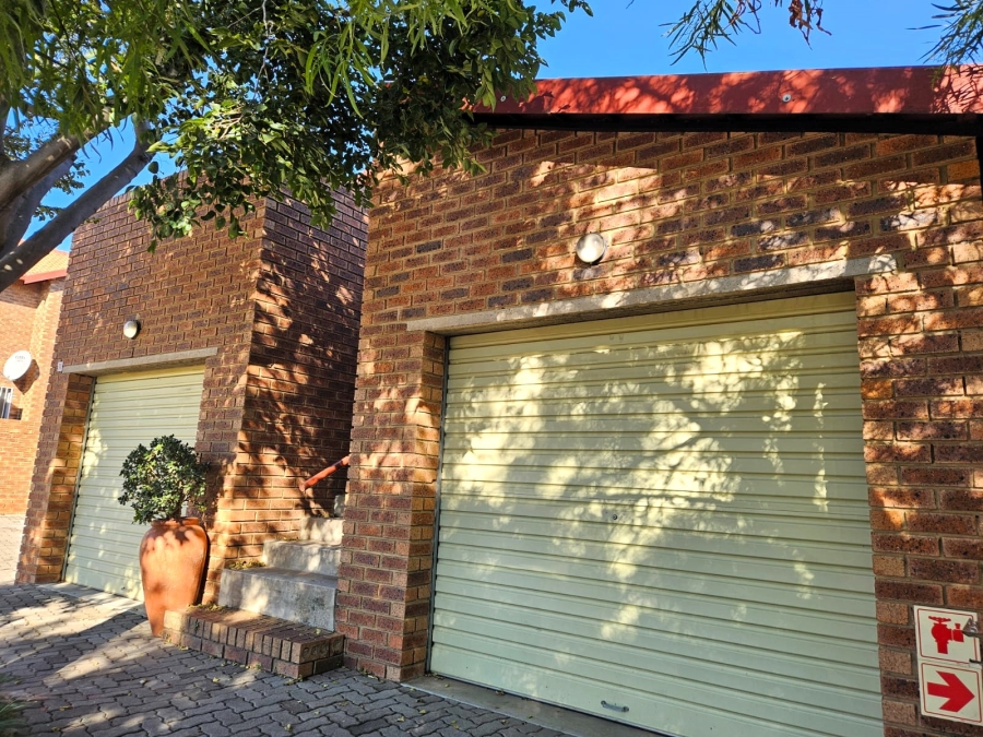 To Let 2 Bedroom Property for Rent in The Reeds Gauteng