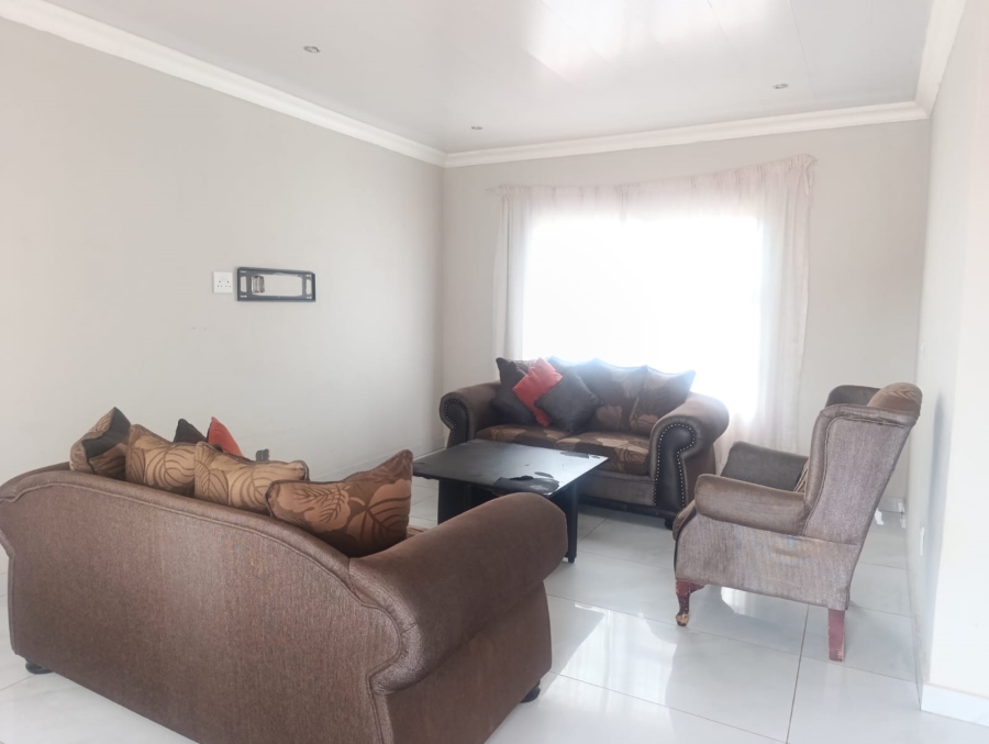 3 Bedroom Property for Sale in Soshanguve VV Gauteng