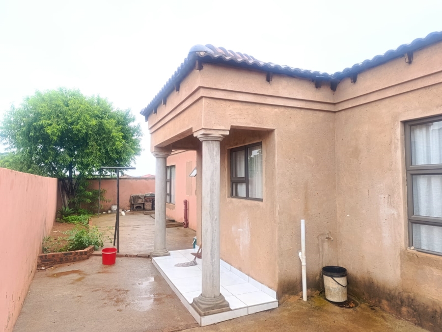 3 Bedroom Property for Sale in Soshanguve VV Gauteng