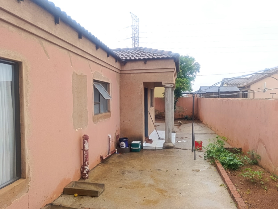 3 Bedroom Property for Sale in Soshanguve VV Gauteng
