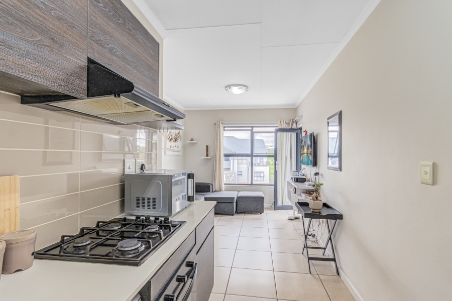 1 Bedroom Property for Sale in Olivedale Gauteng