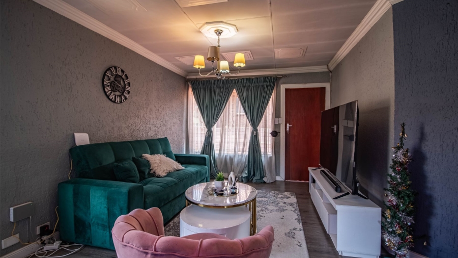 3 Bedroom Property for Sale in Mondeor Gauteng