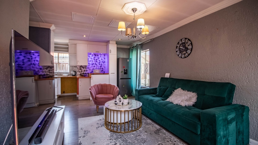 3 Bedroom Property for Sale in Mondeor Gauteng