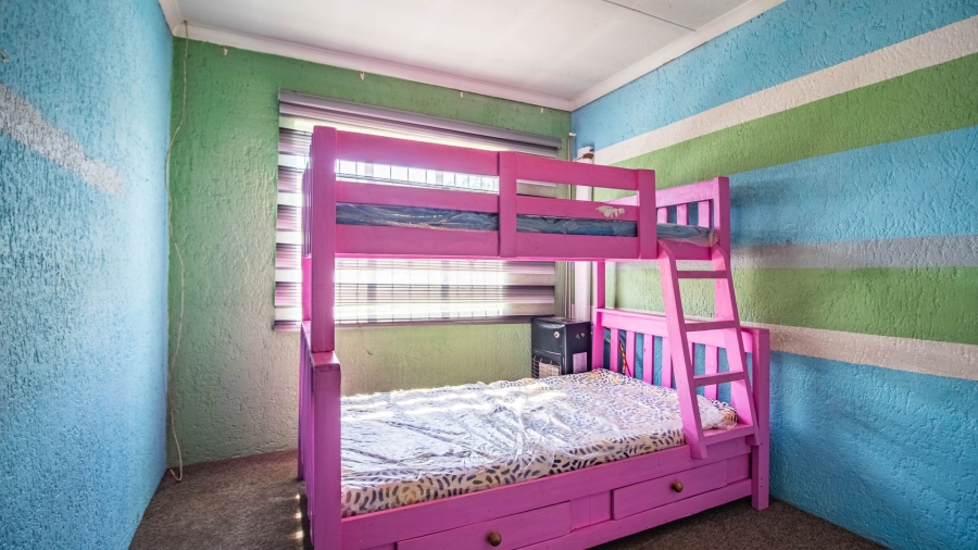 3 Bedroom Property for Sale in Mondeor Gauteng