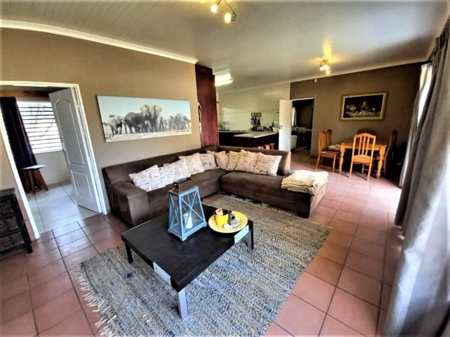 4 Bedroom Property for Sale in Hartbeesfontein AH Gauteng