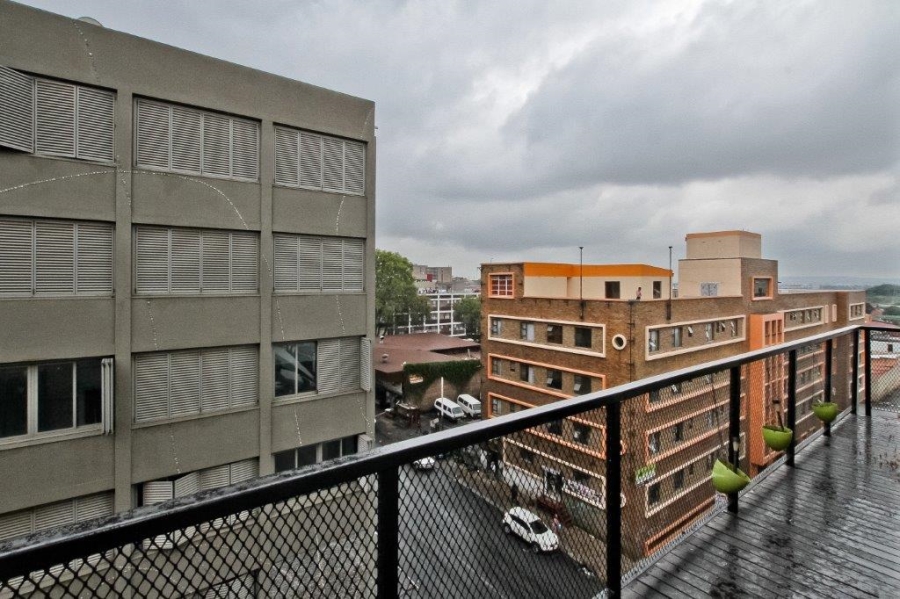 2 Bedroom Property for Sale in Maboneng Gauteng