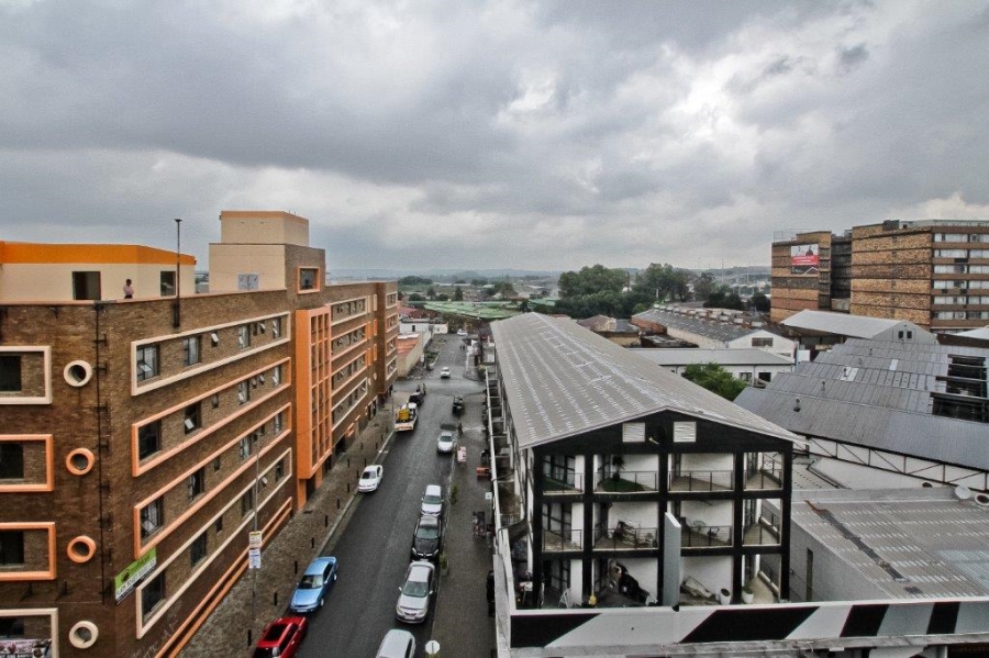 2 Bedroom Property for Sale in Maboneng Gauteng