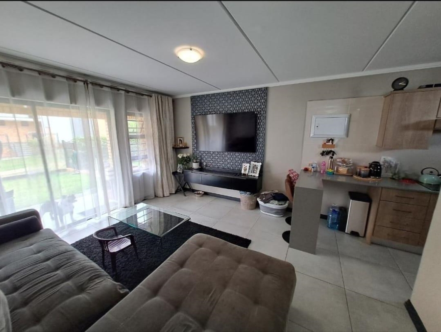 2 Bedroom Property for Sale in Amberfield Gauteng