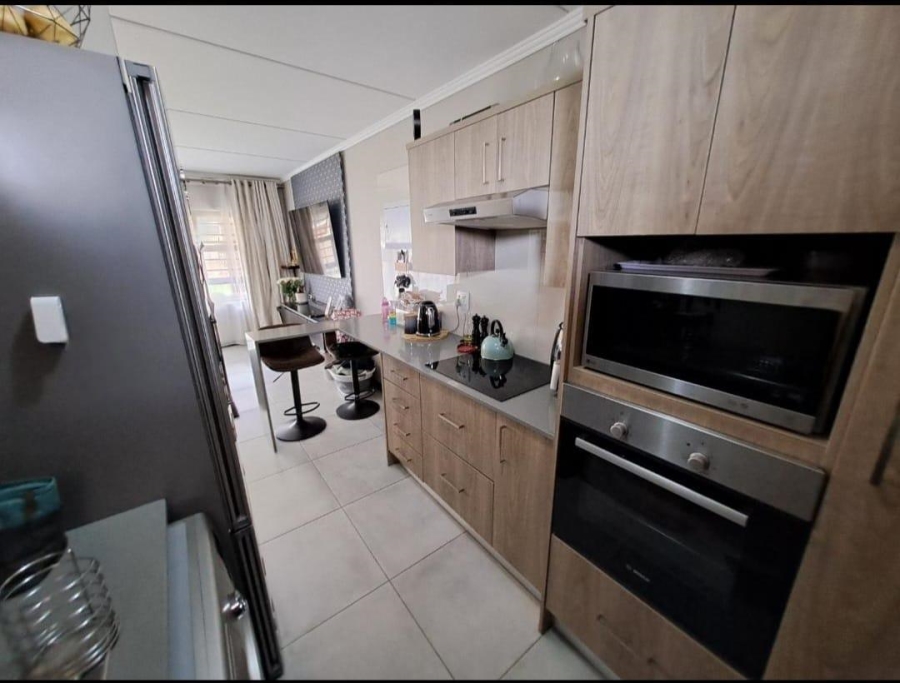 2 Bedroom Property for Sale in Amberfield Gauteng