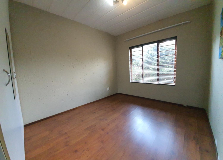 2 Bedroom Property for Sale in Sunninghill Gauteng