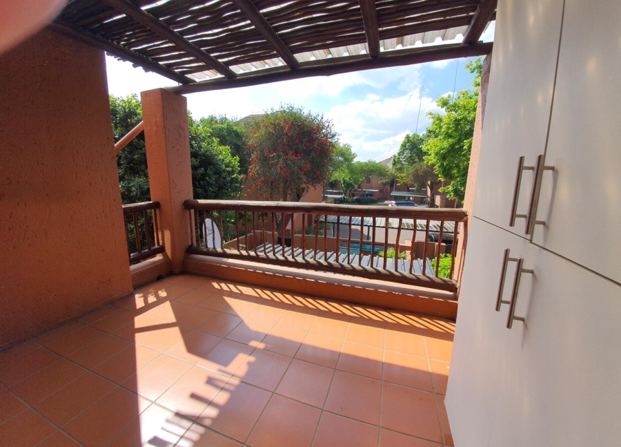 2 Bedroom Property for Sale in Sunninghill Gauteng