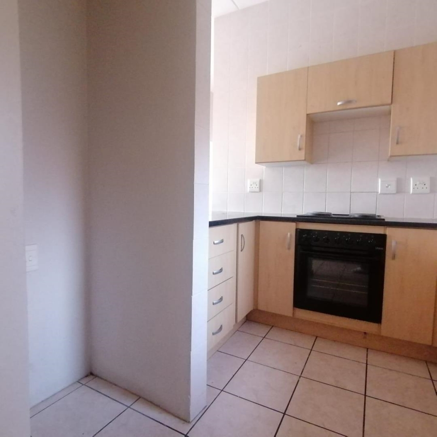 2 Bedroom Property for Sale in Lonehill Gauteng